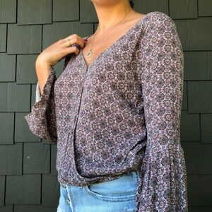 American Eagle patterned V-Neck wrap Bell Sleeve Top